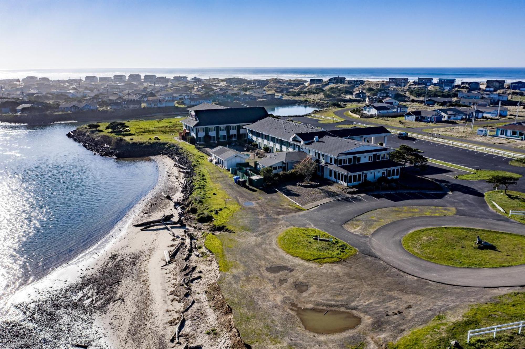 Alsi Resort Hotel Waldport Eksteriør bilde