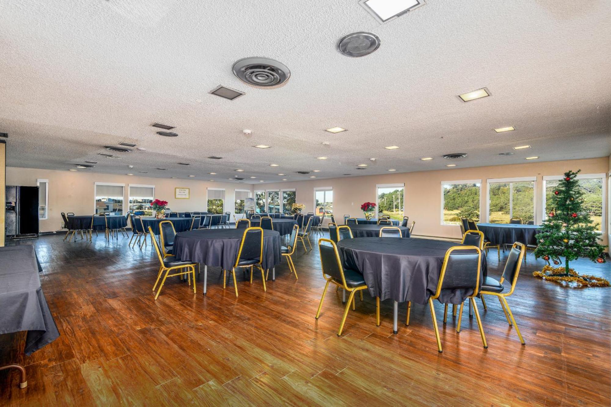 Alsi Resort Hotel Waldport Eksteriør bilde
